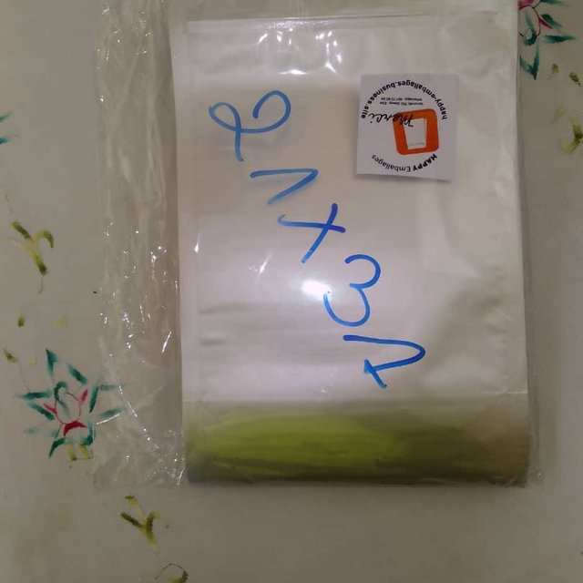 Sachet aluminium avec zip · 21 × 31 cm ·